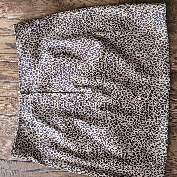 Vintage Leopard Print Mini Skirt - Picture 2 of 4